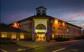 Holiday Inn Express Warwick Stratford Upon Avon